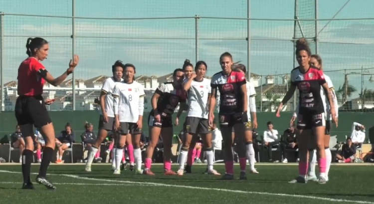  唐佳麗梅開二度、邵子欽破門，中國女足3-2擊敗Alhama俱樂部女足