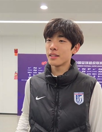  國青歸來上演中超首秀，朱鵬宇：感覺很好，場上大哥們很支持我