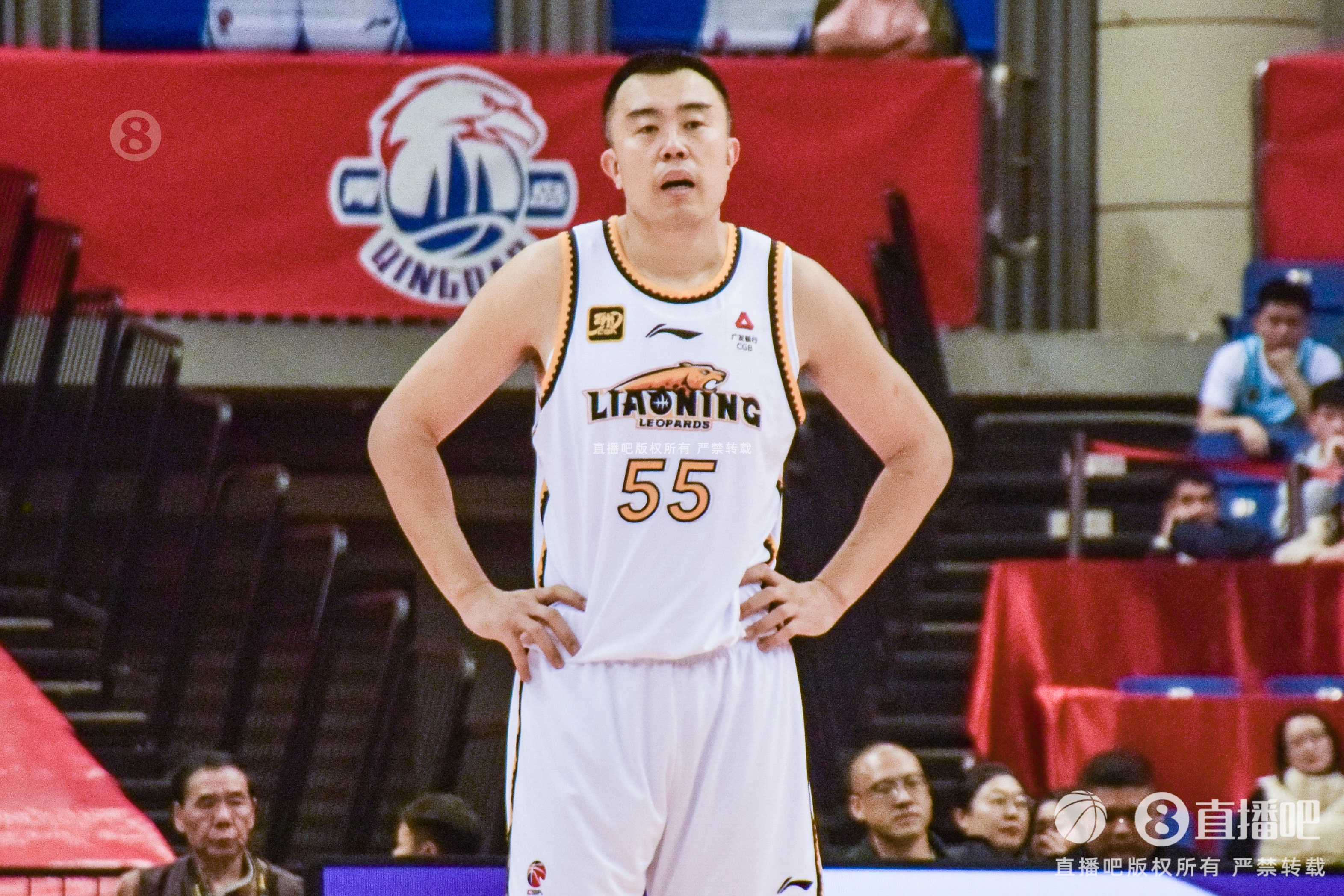  老將盡力了！韓德君5中4高效拿下14分6籃板
