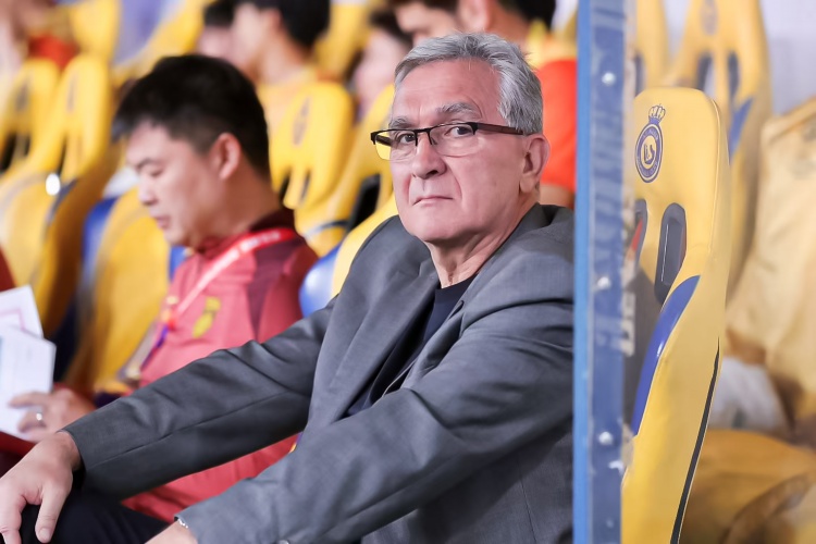  李佳悅：伊萬陣型打法讓我摸不著頭腦，上半場應打541做好防守